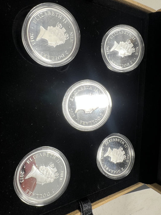 2013 Niue - Story of Osiris 5 silver coin set