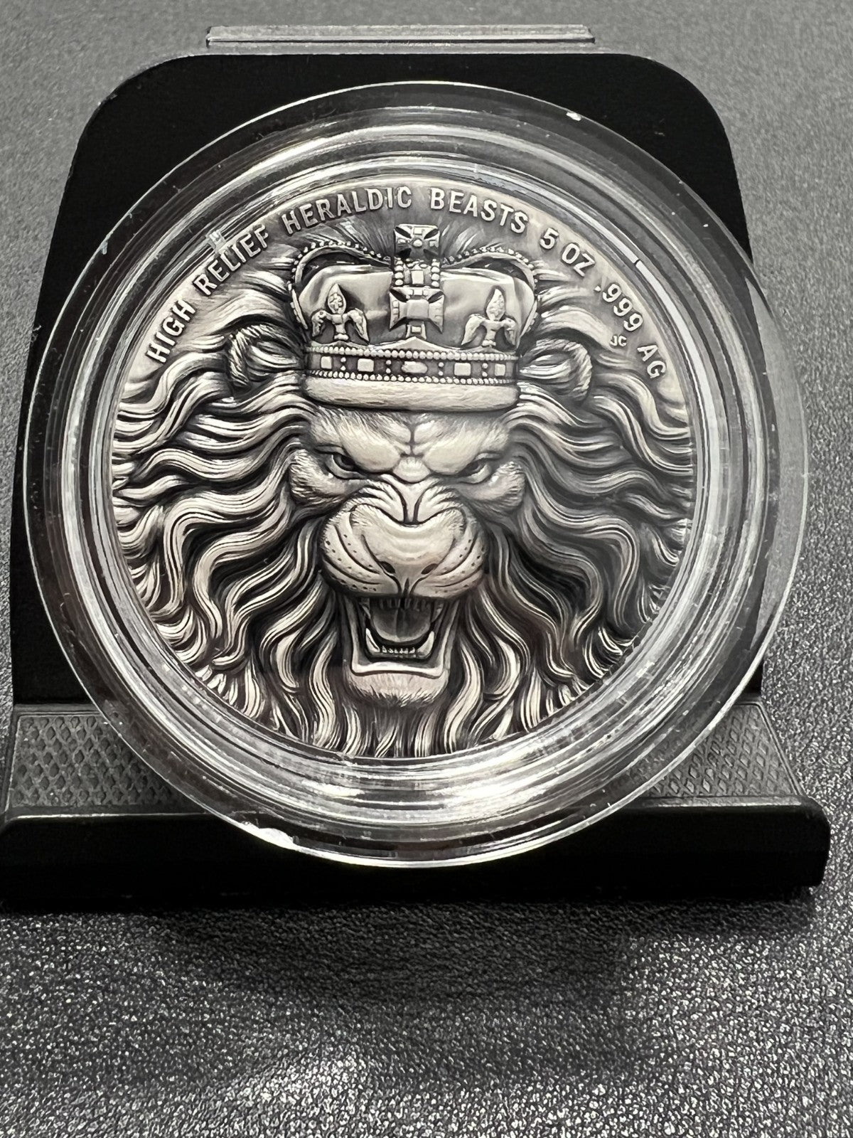 2022 Tristan da Cunha "Heraldic Beasts" 5 oz .999 Silver Coin