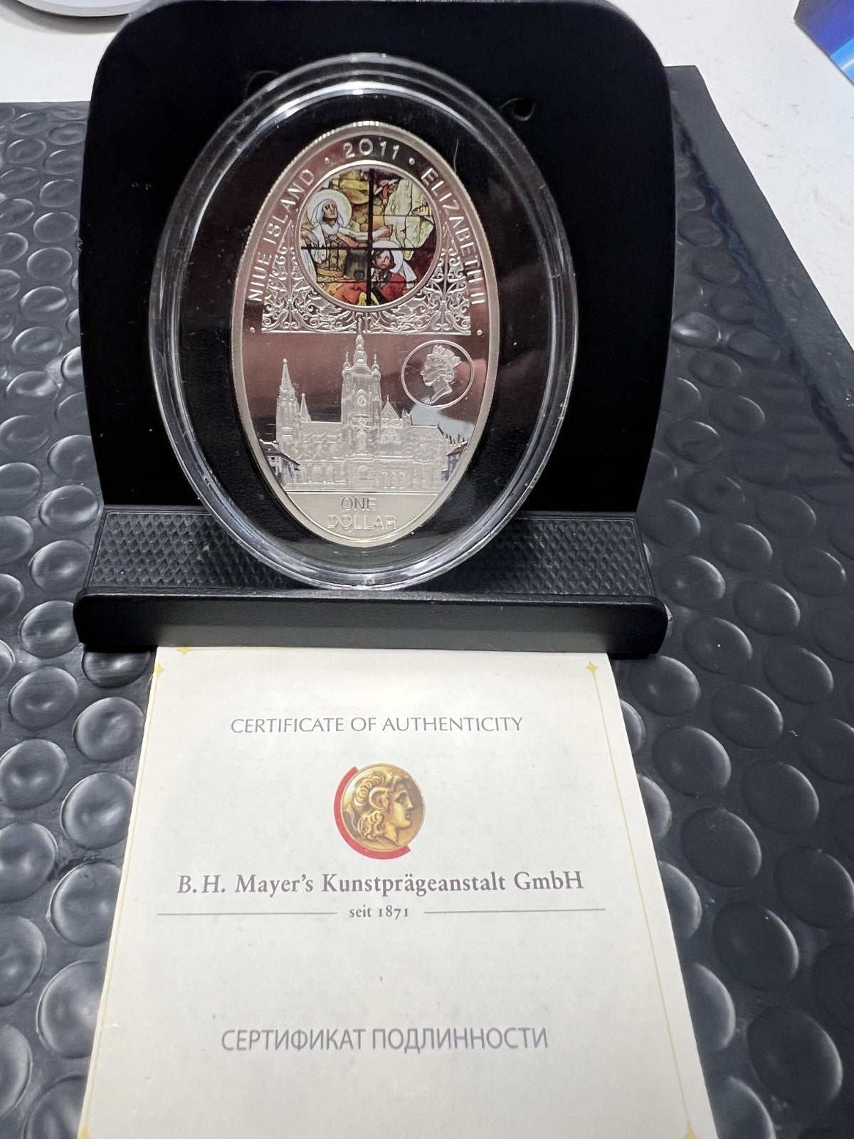 Niue 2011 Gothic Cathedrals Churches Notre Dame(St. Vitus Cathedral) COA